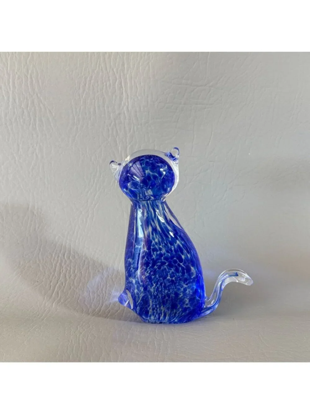 Retro Cobalt Blue Speckled Glass Sitting Cat Statue Clear Tail Paperweight 5
